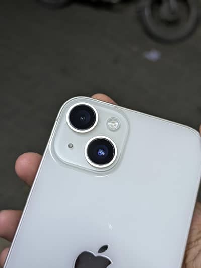 Apple iPhone 14