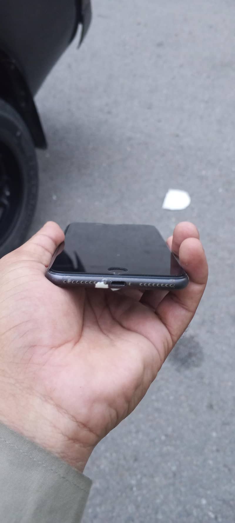 Apple iPhone 8 Plus 1