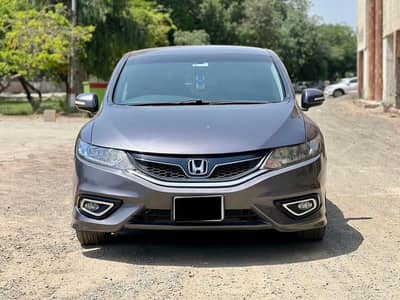 Honda Jade Hybrid 2016
