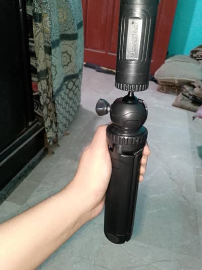 2-in-1 Selfie Stick & Tripod Stand for Mobile