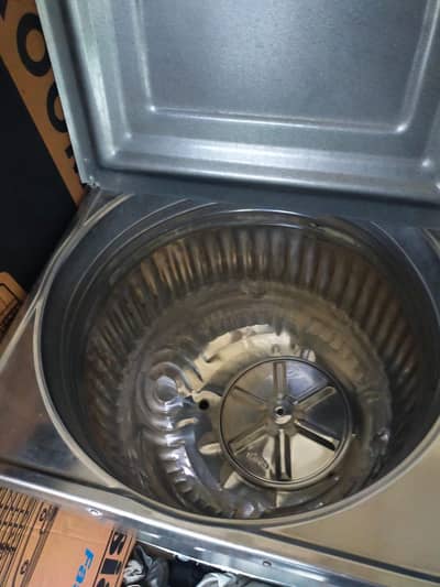 washing and dryer machine