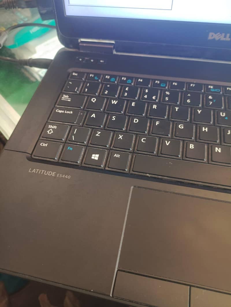 Dell E5440 1