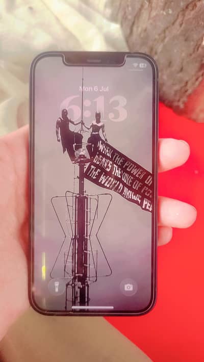 Apple iPhone 12