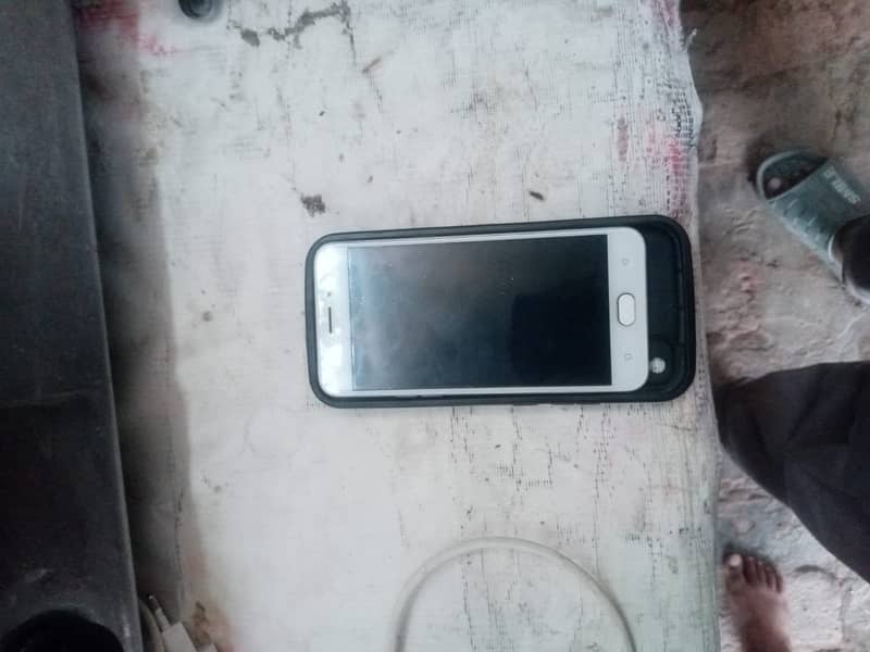 OPPO A57 4