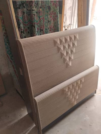 Single Wooden Bed for Sale | Pure Solid Wood | 6.5 x 3.5 ft