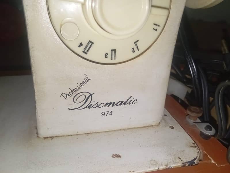 singer machine 1