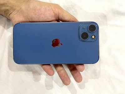 Apple iPhone 13