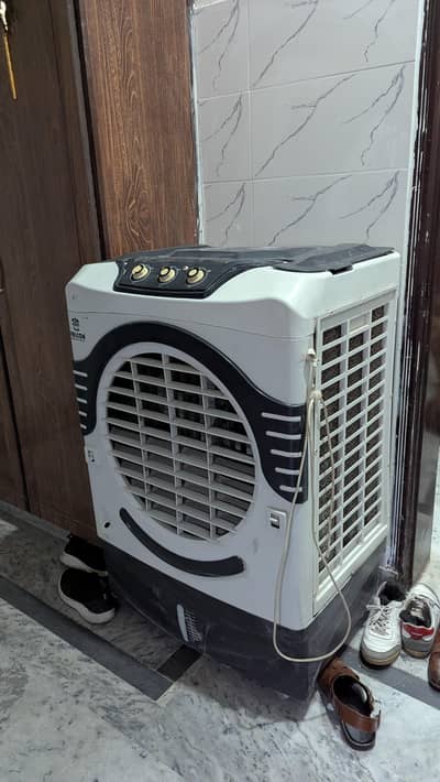 Air Collar For Sale Working Okay But Water Motor Not Working .