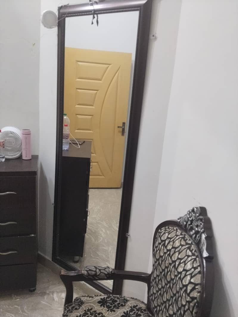 long mirror 0