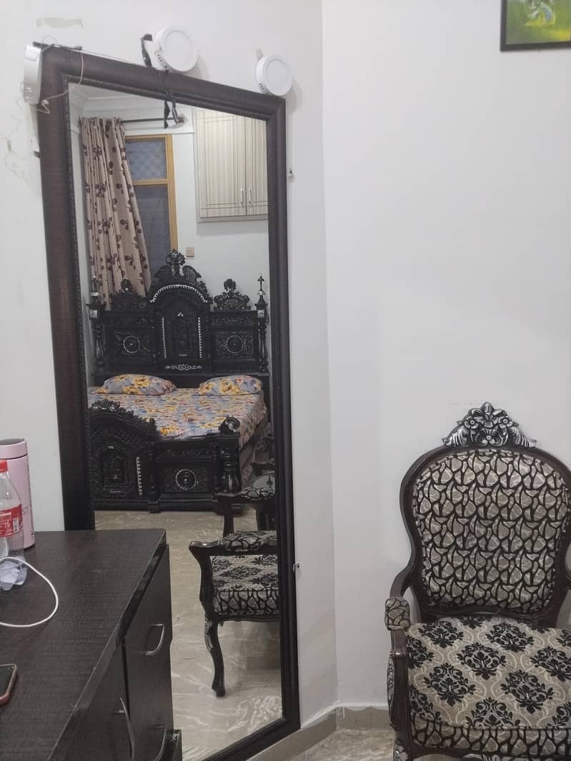 long mirror 1