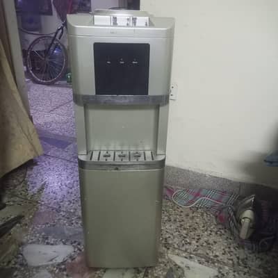 Water Dispenser
