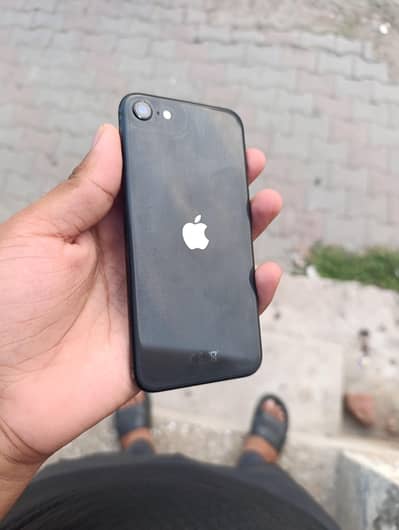 Apple iPhone SE