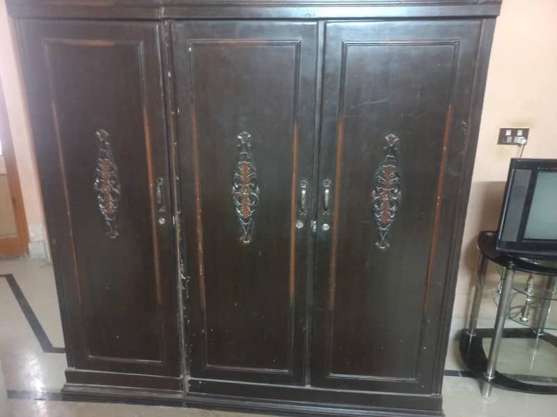 wardrobe 2