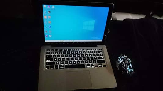 macbookpro 2012 8GB/500GB window 10 installed