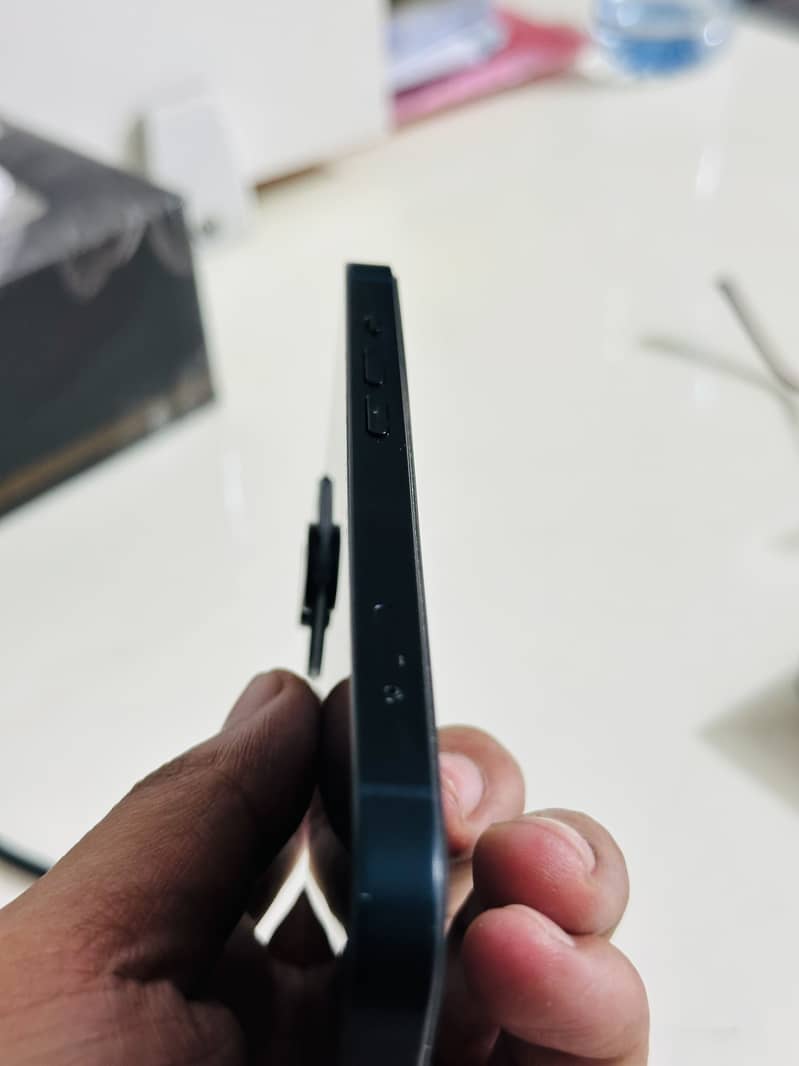 Iphone 13 2