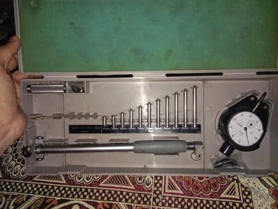 Dial bore gauge