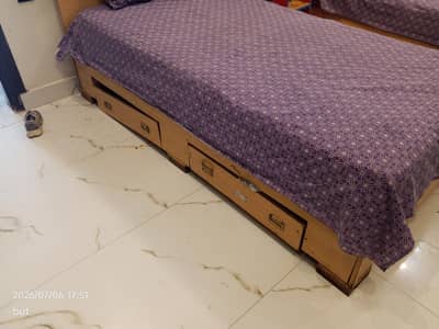2 single beds for urgent sale