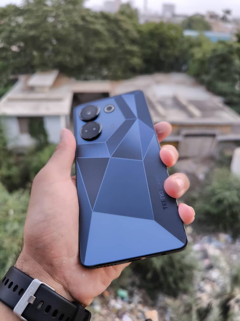 Tecno CAMON 20 0