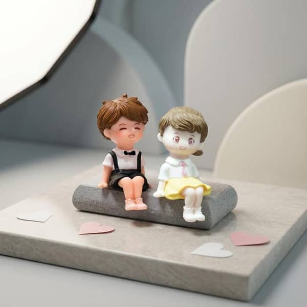 Universal Cute Romantic Character Sitting On The Bench Decoration Accessories For Car