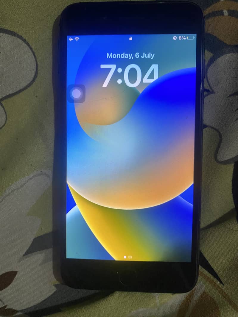 Apple iPhone 8 Plus 3