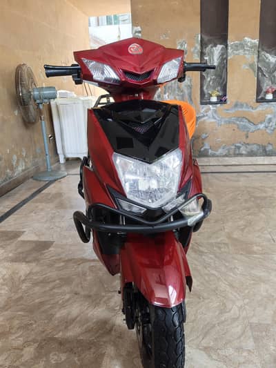 300 km driven Scooty Road king