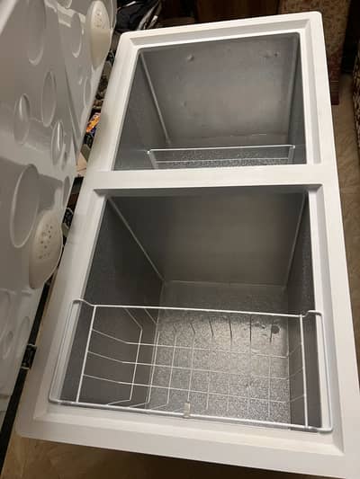 Haier Freezer Double Door - New Condition White Color - HDF385H