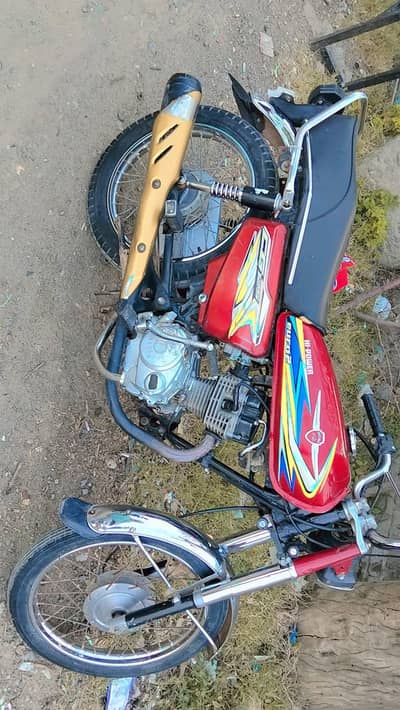 125 Metro for sale model 2020 Punjab number very good condition