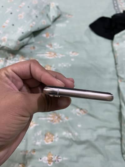 Iphone xs PTA approved