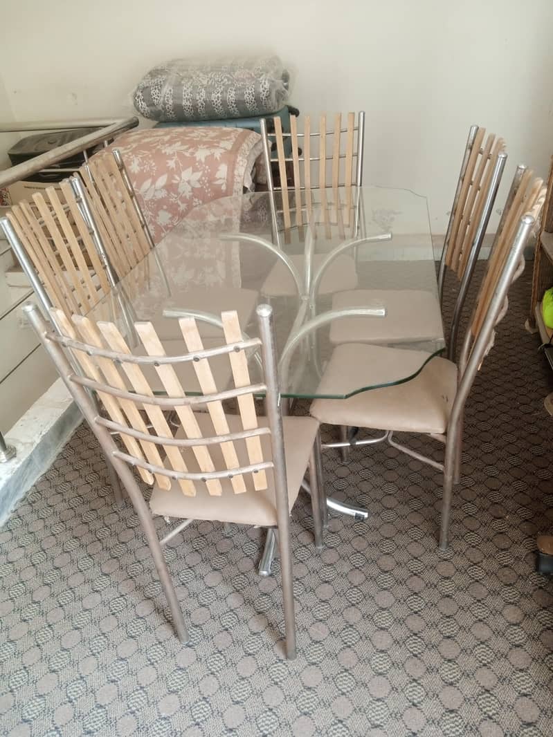 Dining Table 0