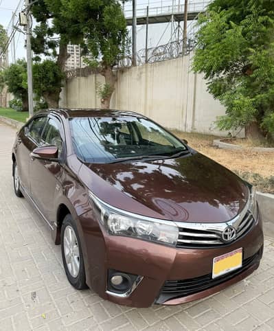 Toyota Corolla Altis model 2016 original color