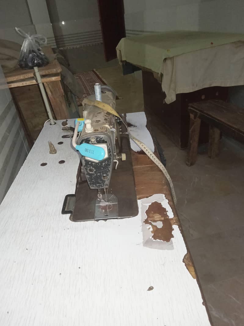 سلائی مشینیں برائے فروخت۔ 4