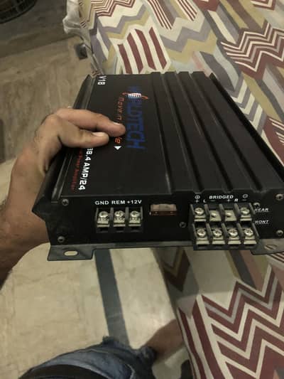 Amplifier and base tube