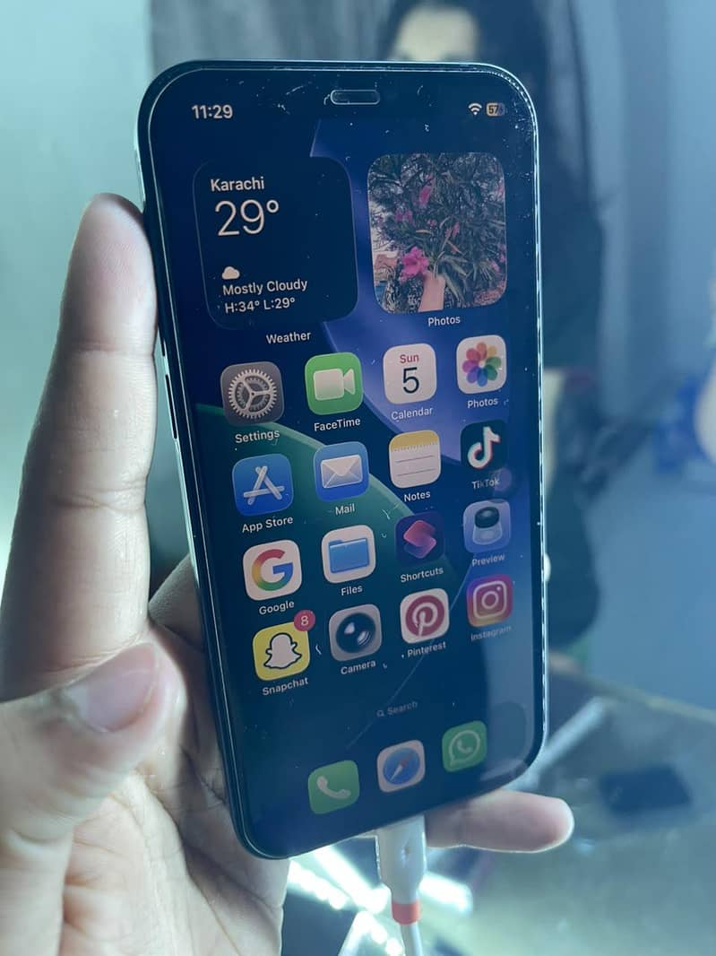 Apple iPhone 12 11