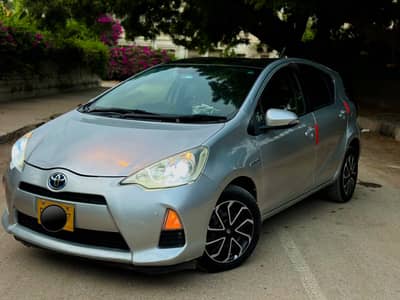 Toyota Aqua 2014/17 full option