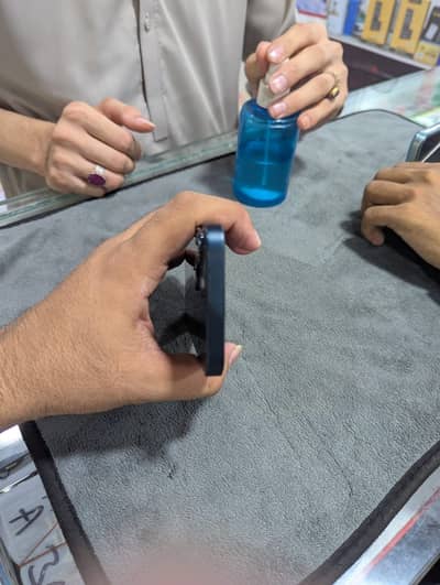 Apple iPhone 14