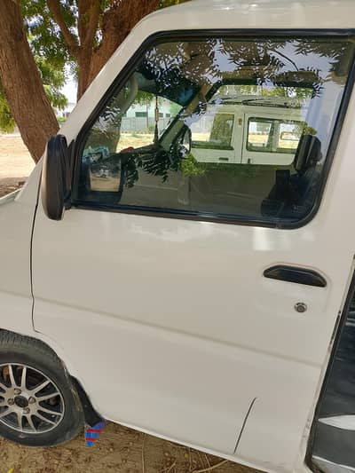 Mitsubishi Minicab Bravo 2011