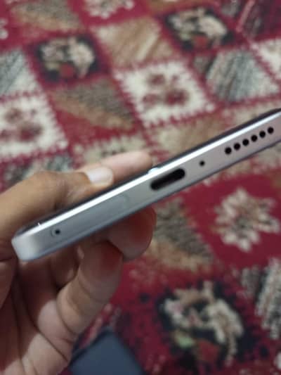 redmi note 15 pro 8/ 256 9/10 month's warranty full packing