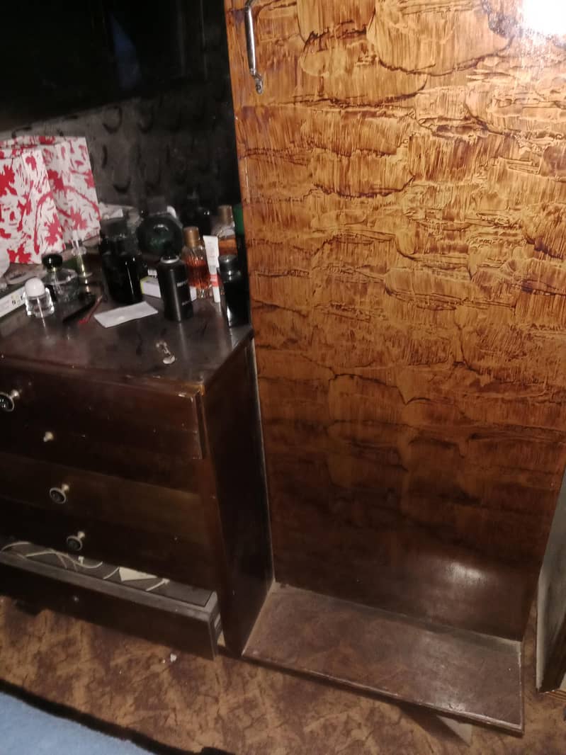 dressing table 1