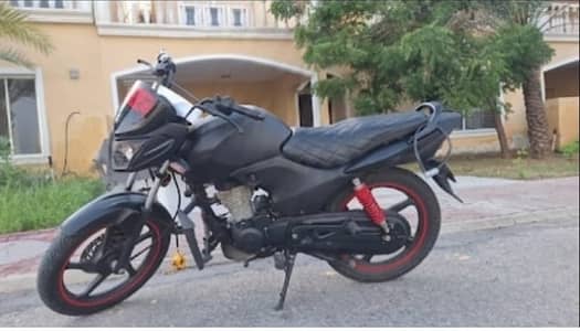 Honda CB 125F 2024
