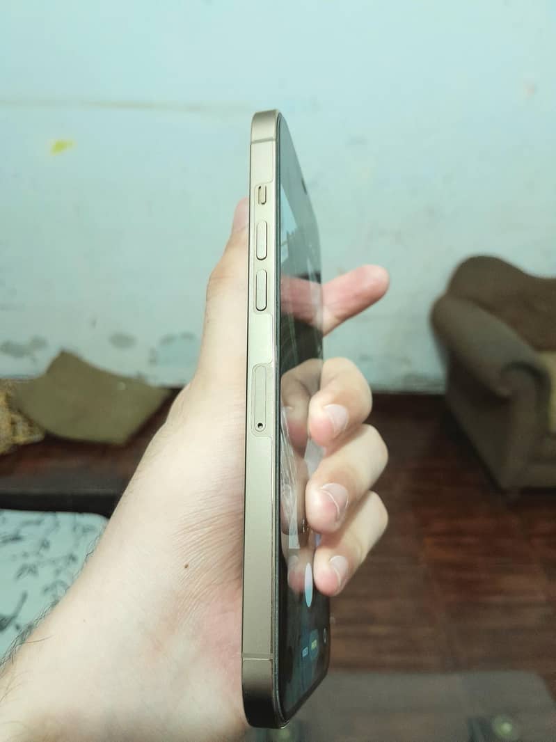 Apple iPhone 12 Pro Max 3