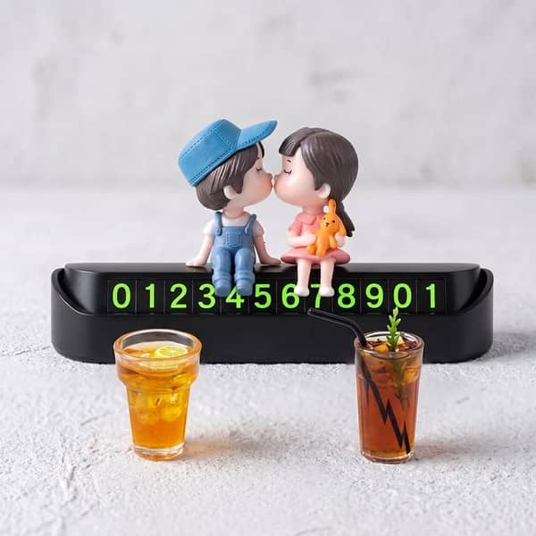 Universal Cute Kissing Couple Character Decoration Accessories For Car