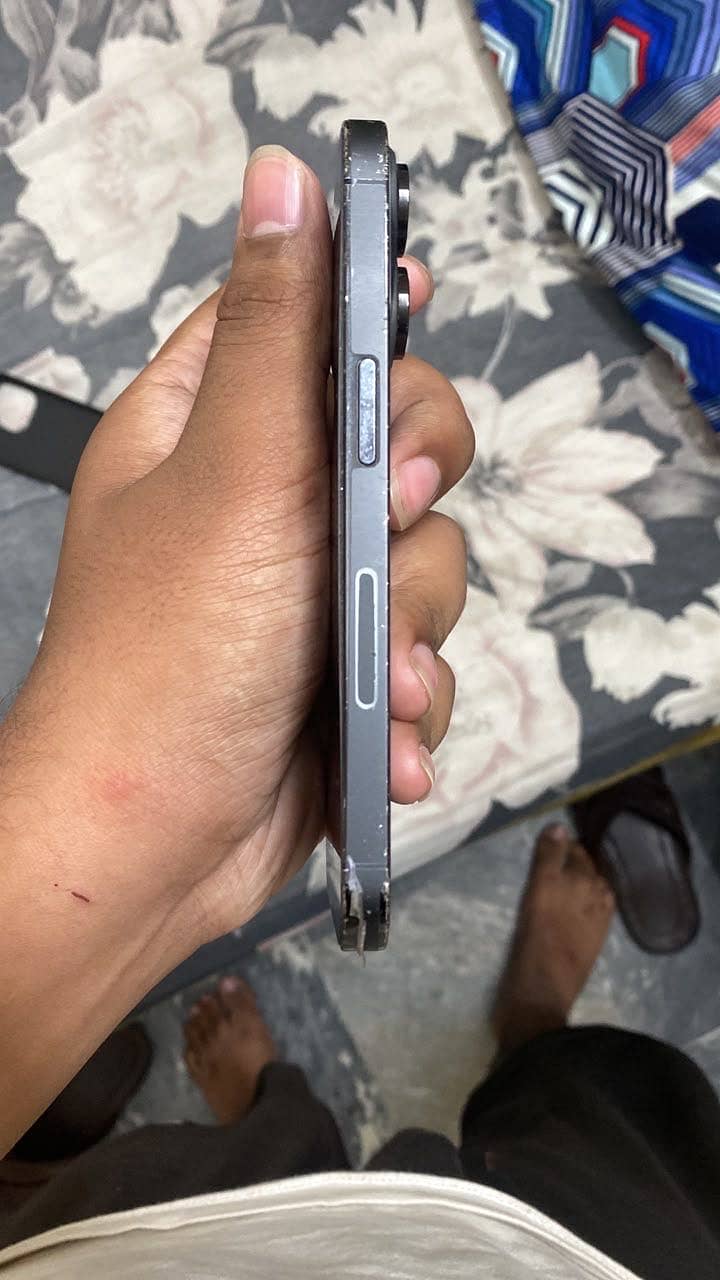 iPhone 14 Pro 2