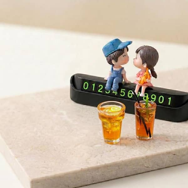 Universal Cute Kissing Couple Character Decoration Accessories For Car