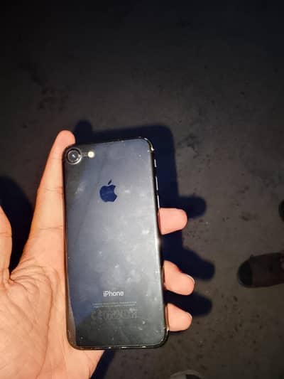 Apple iPhone 7