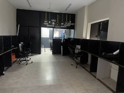560 Sqft Semi Furnished Office For Rent Gulberg .