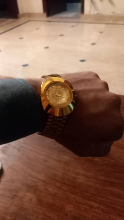 Golden Chain Watch