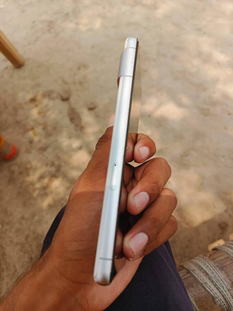 Google Pixel 7 5