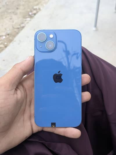 Apple iPhone 13