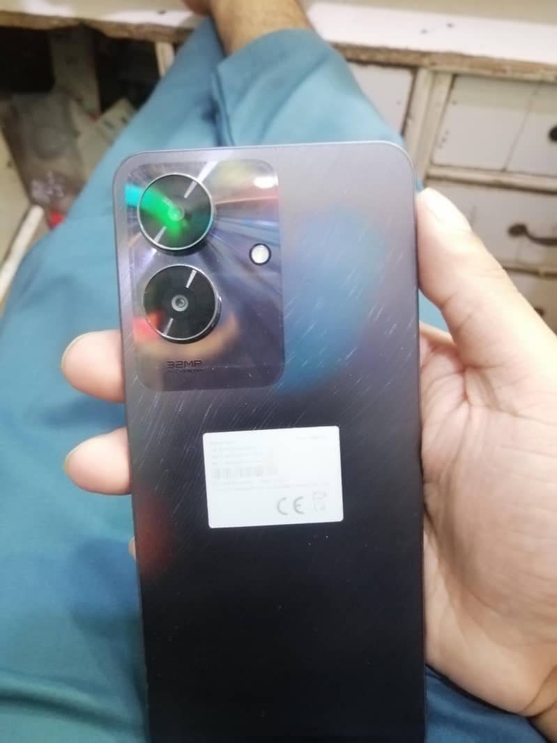 Realme Note 60 2