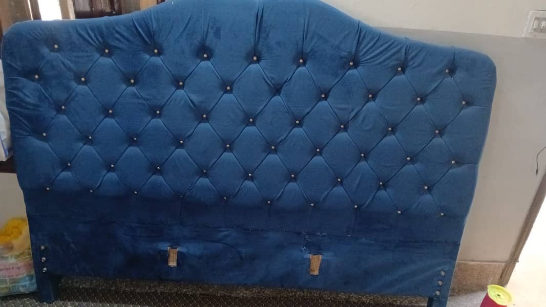 King Bed 0